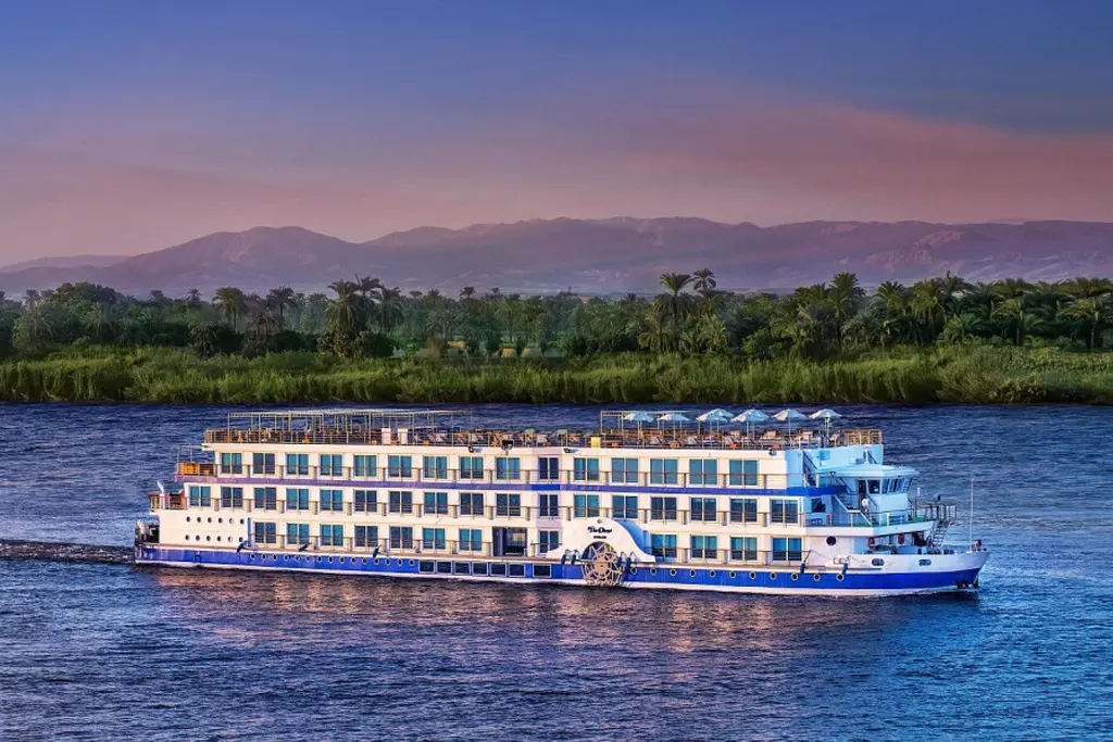 Cairo Nile Cruise Luxor Aswan (1)