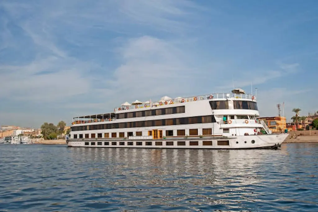 Cairo Nile Cruise Luxor Aswan (3)